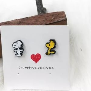 2/$15✨PEANUTS ENAMEL HYPOALLERGENIC STUD EARRINGS